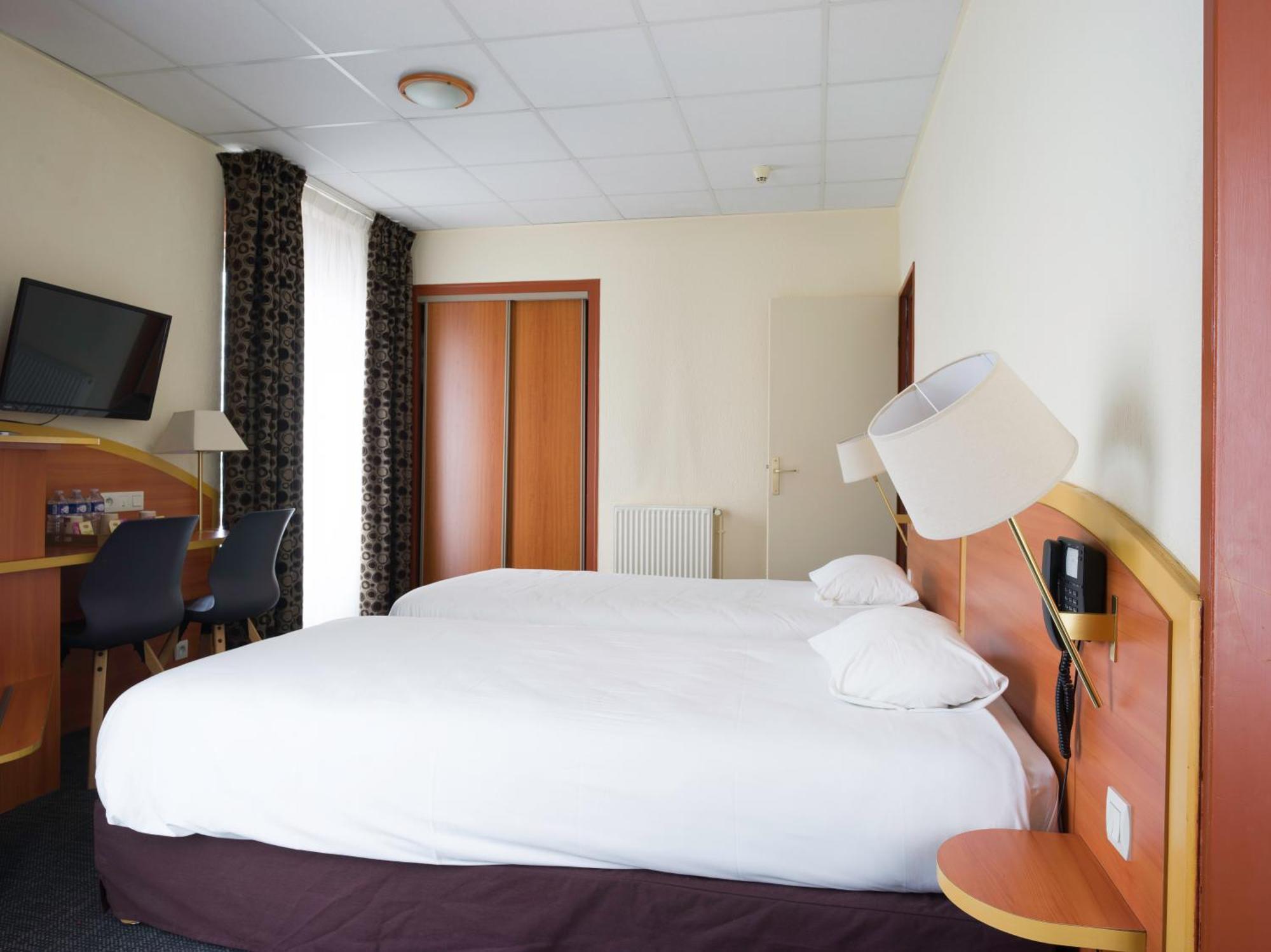 Kyriad Hotel Lamballe Eksteriør billede